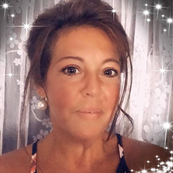 Meet your Posher, Sonia - Picture 1 of 1